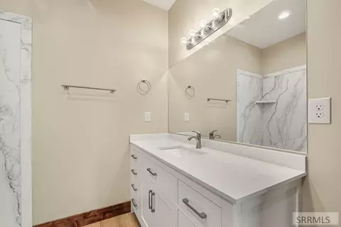 Bath - 2911 Hackamore Dr, Saint Anthony, ID 83445 photo 1 of 3