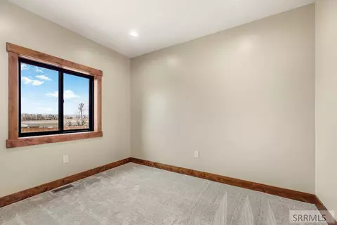 Bedroom - 2911 Hackamore Dr, Saint Anthony, ID 83445 photo 4 of 7