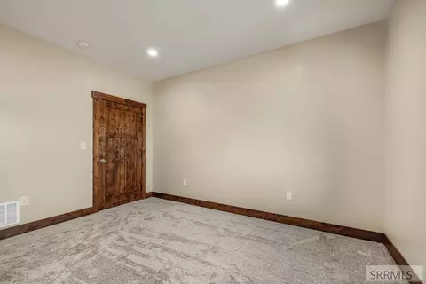 Bedroom - 2911 Hackamore Dr, Saint Anthony, ID 83445 photo 2 of 7