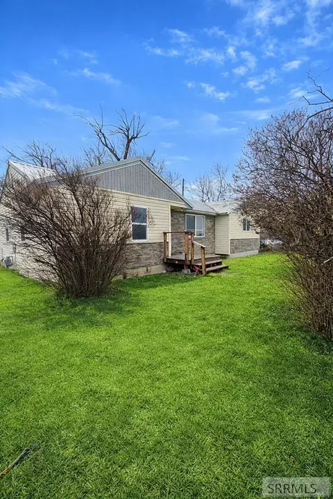 6958 N 25th E, Idaho Falls, ID 83401
