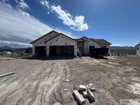 3039 Alexandre Dr, Pocatello, ID 83204