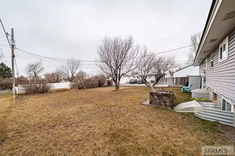Exterior - 318 S 3rd W, Rexburg, ID 83440 photo 2 of 3