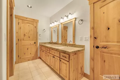Bath - 8157 Ripplinger Rd, Driggs, ID 83422 photo 6 of 6