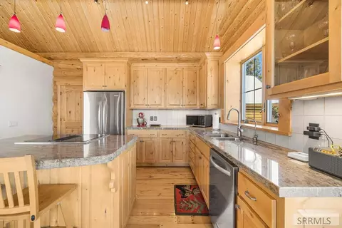 Kitchen - 8157 Ripplinger Rd, Driggs, ID 83422 photo 1 of 2