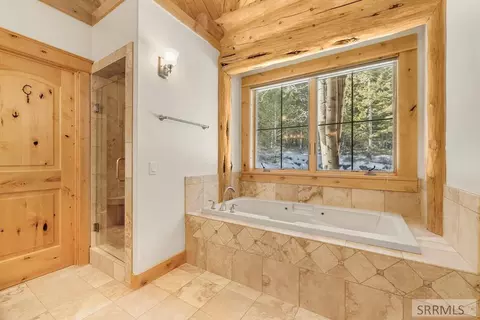 Bath - 8157 Ripplinger Rd, Driggs, ID 83422 photo 2 of 6