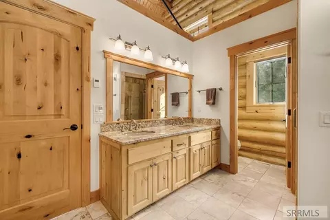 Bath - 8157 Ripplinger Rd, Driggs, ID 83422 photo 1 of 6