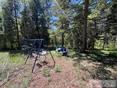 Exterior - 1831 Donna Dr, Bancroft, ID 83276 photo 12 of 15