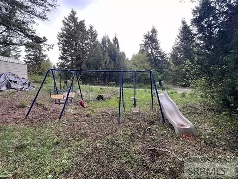 Exterior - 1831 Donna Dr, Bancroft, ID 83276 photo 13 of 15