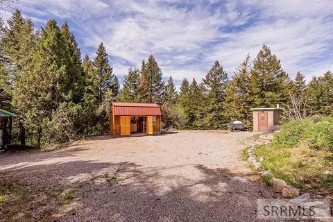 Exterior - 1831 Donna Dr, Bancroft, ID 83276 photo 6 of 15