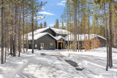 3650 Redtail St, Island Park, ID 83429