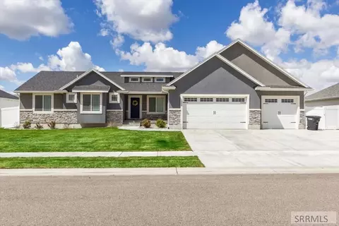 Exterior - 1952 47th St, Ammon, ID 83401 photo 6 of 6