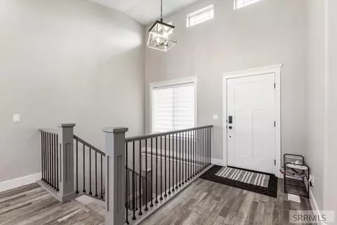 Entry Way - 1952 47th St, Ammon, ID 83401 photo 2 of 3