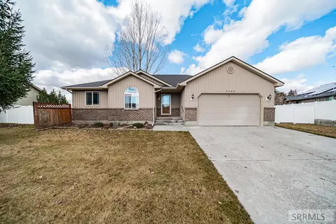 5048 Chimney Rock Dr, Ammon, ID 83406