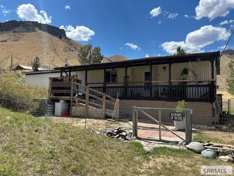 117 Sage Hen Rd, Salmon, ID 83467