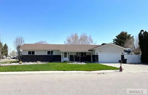 2415 Eastview Dr, Idaho Falls, ID 83401