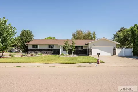 2415 Eastview Dr, Idaho Falls, ID 83401