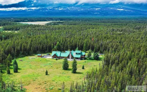 3870 Coho Dr, Island Park, ID 83429