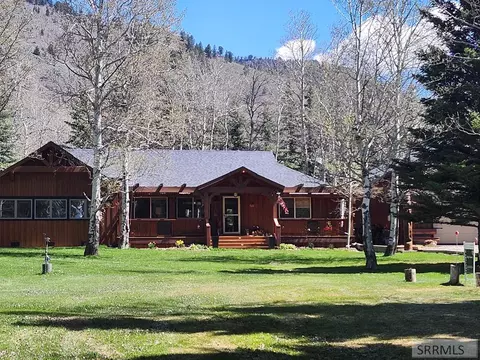 38833872 Lake Shore Dr, Island Park, ID 83429
