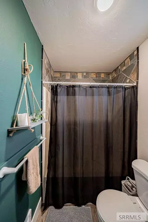 Bath - 436 E 1 S, Rigby, ID 83442 photo 2 of 3