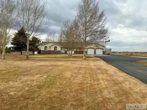 323 N 4200 E, Rigby, ID 83442 photo 1