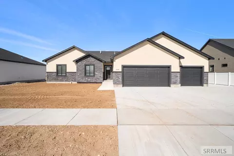 1649 Palm Springs Dr, Idaho Falls, ID 83404