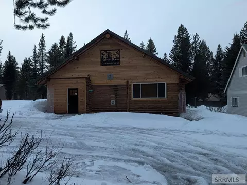 4277 4279 Gooding St, Island Park, ID 83429