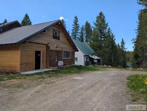 4277 4279 Gooding St, Island Park, ID 83429