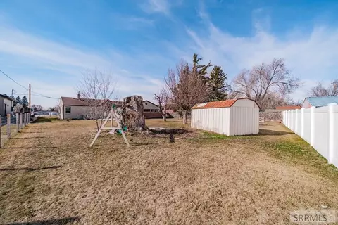 Exterior - 2955 S Central Ave, Ammon, ID 83406 photo 3 of 7