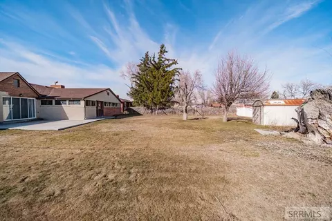 Exterior - 2955 S Central Ave, Ammon, ID 83406 photo 6 of 7