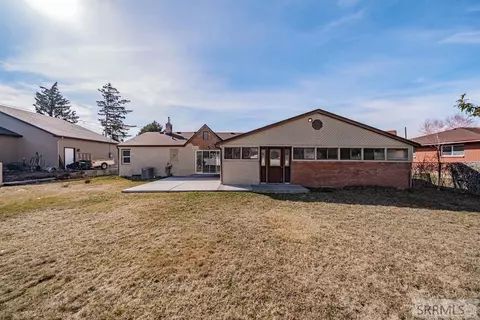 Exterior - 2955 S Central Ave, Ammon, ID 83406 photo 2 of 7