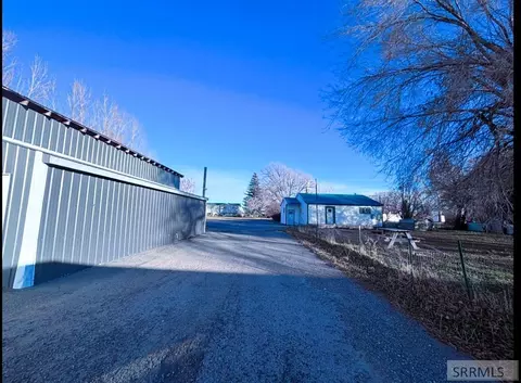 Exterior - 279 N 4100 E, Rigby, ID 83442 photo 4 of 5