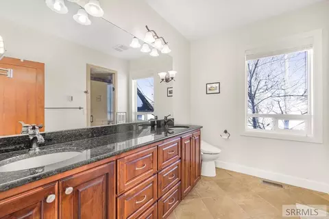 Bath - 3944 Schaefer Ln, Ashton, ID 83420 photo 7 of 12