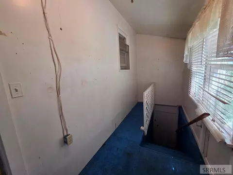 Entry Way - 401 S 3rd St, Leadore, ID 83464 photo 3 of 4