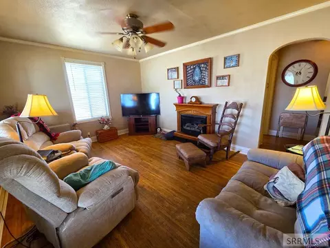 Living - 401 S 3rd St, Leadore, ID 83464 photo 1 of 4