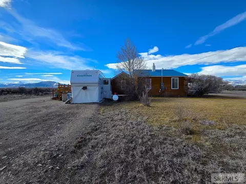 Exterior - 401 S 3rd St, Leadore, ID 83464 photo 6 of 29