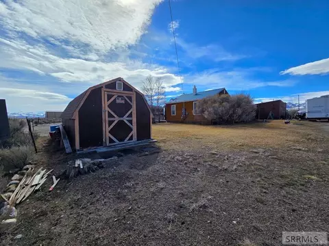 Exterior - 401 S 3rd St, Leadore, ID 83464 photo 3 of 29