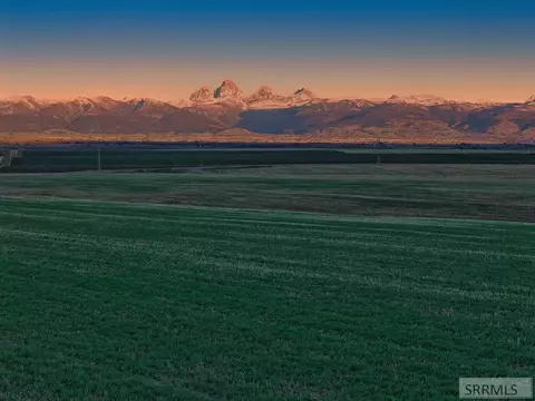 5700 Stallion Ct, Tetonia, ID 83452