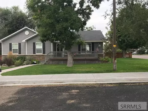 608 W 4th N, Saint Anthony, ID 83445