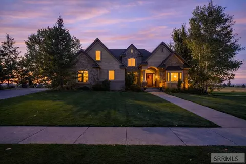 610 Autumn Dr, Rexburg, ID 83440