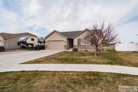 5215 Ryanne Way, Iona, ID 83427