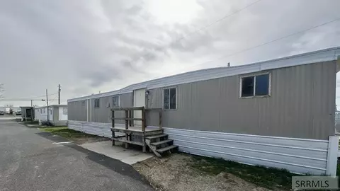 2930 S Yellowstone Hwy # 3, Idaho Falls, ID 83404