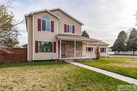 215 Plantation Ln, Idaho Falls, ID 83404