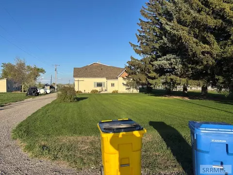 Exterior - 194 N 3600 E, Rigby, ID 83442 photo 2 of 11