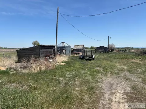Exterior - 194 N 3600 E, Rigby, ID 83442 photo 5 of 11
