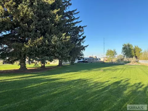 Exterior - 194 N 3600 E, Rigby, ID 83442 photo 3 of 11
