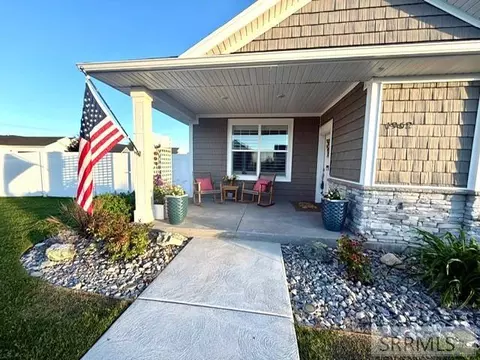 1962 Autumn Ln, Idaho Falls, ID 83404