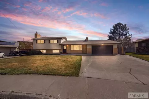 1920 Riviera Cir, Idaho Falls, ID 83404