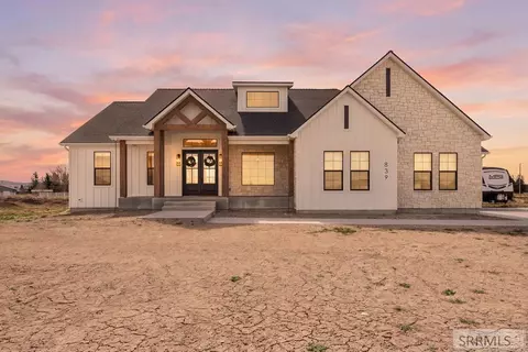 839 E 1560 N, Shelley, ID 83274
