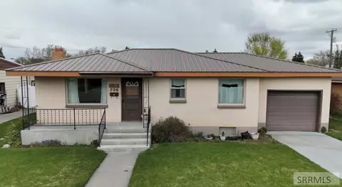 735 E 15th St, Idaho Falls, ID 83404