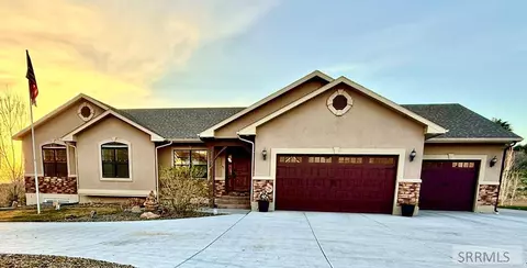 5465 Rio Seco Dr, Idaho Falls, ID 83406